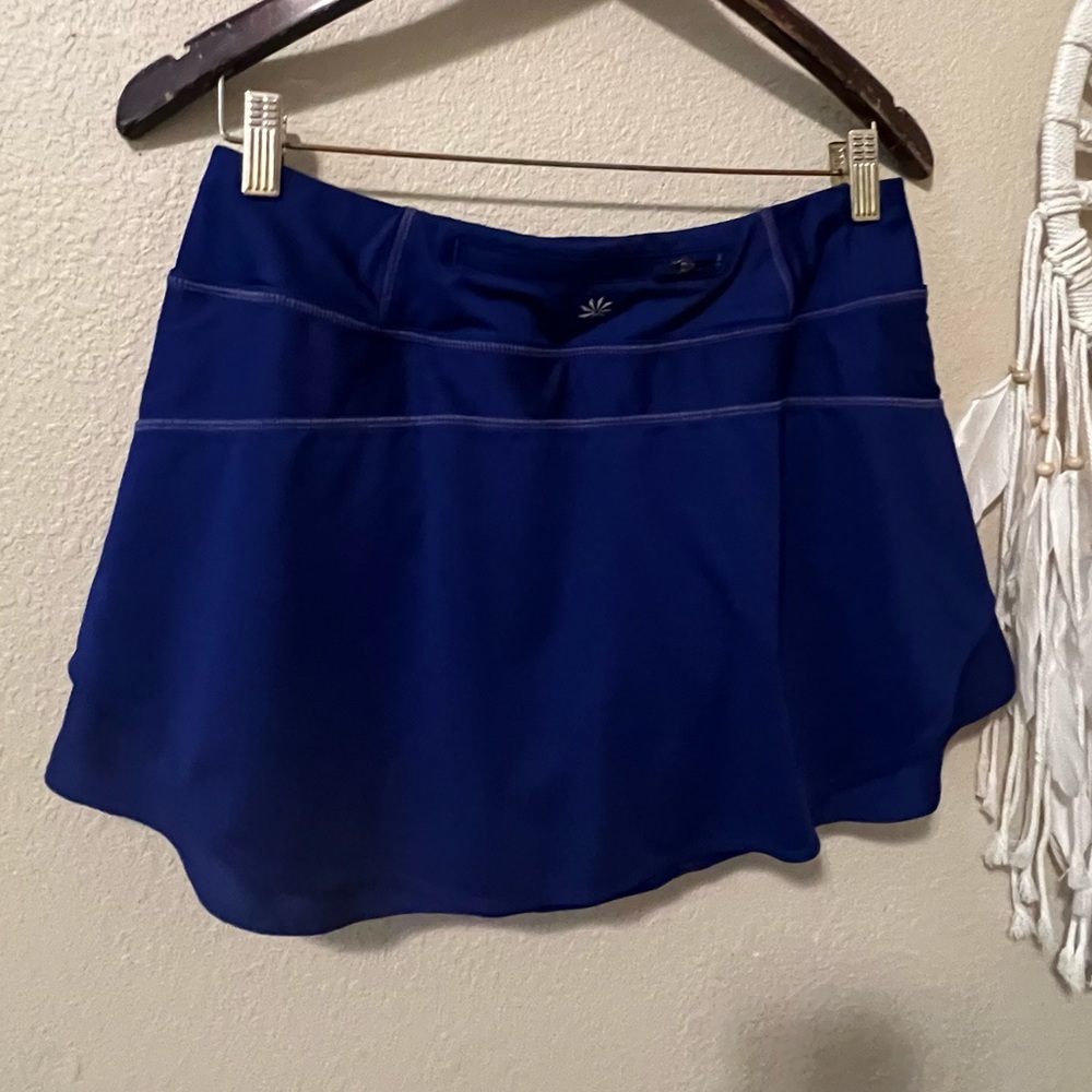 TENNIS WOMAN BLUE Athleta Active Skirt Shorts - Picture 5 of 5